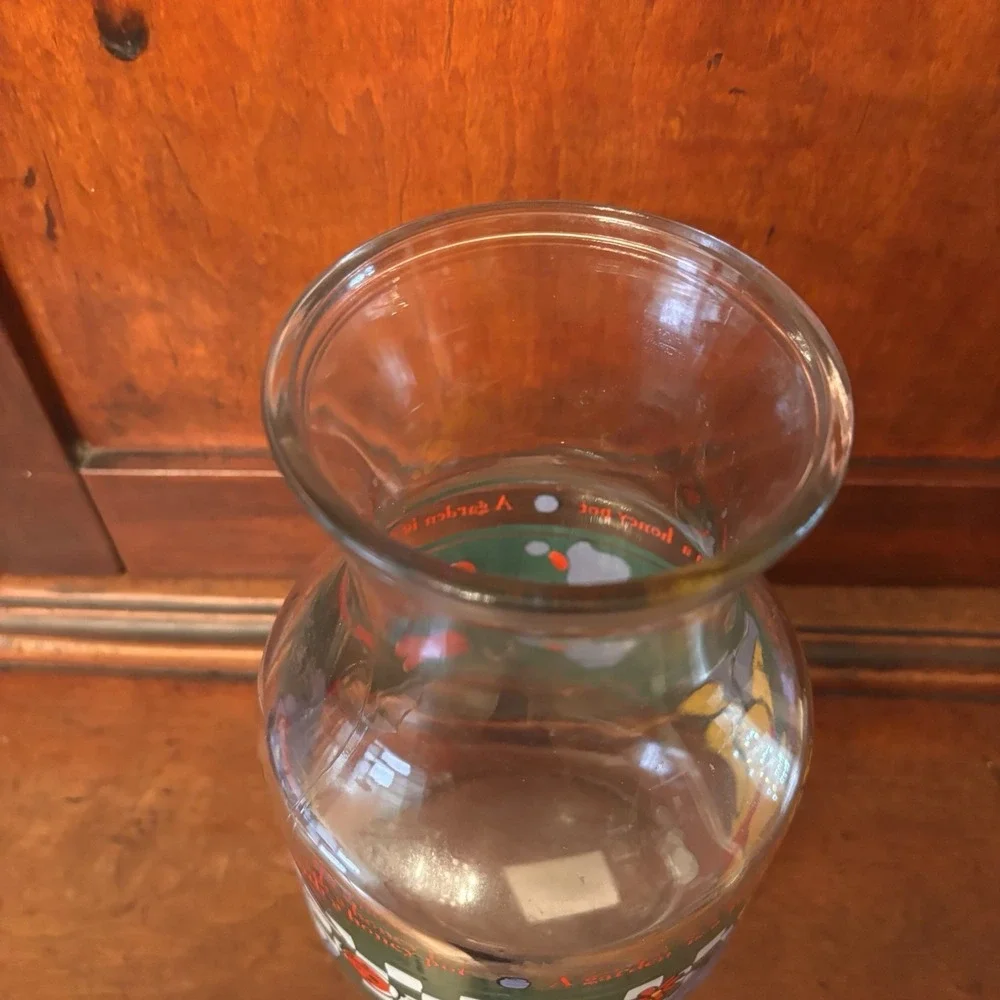 Vintage Anchor Hocking Disney Winnie the Pooh Glass Juice Carafe Pitcher‎ Eeyore